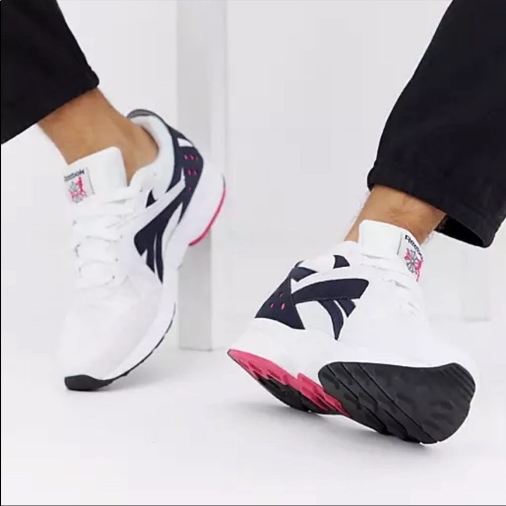 Reebok Pyro Sneakers size 10.5